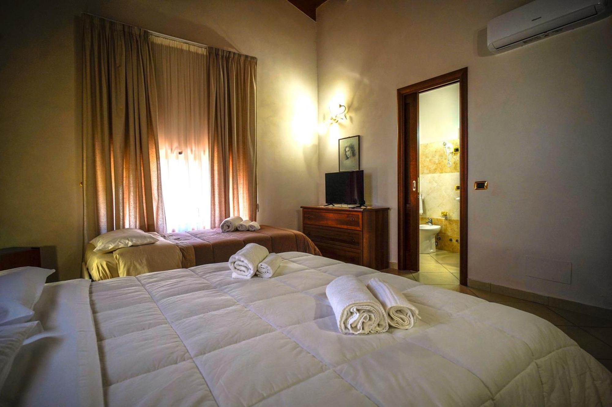 Tenuta Un Posto Al Sole Luxury B&B Rossano Stazione Bagian luar foto