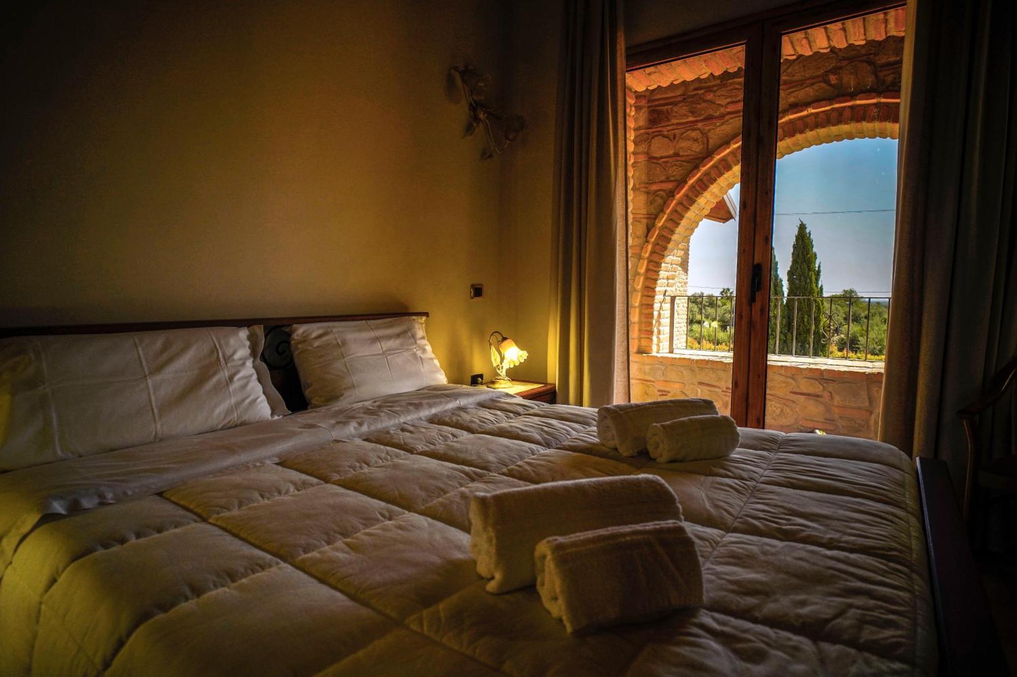 Tenuta Un Posto Al Sole Luxury B&B Rossano Stazione Bagian luar foto