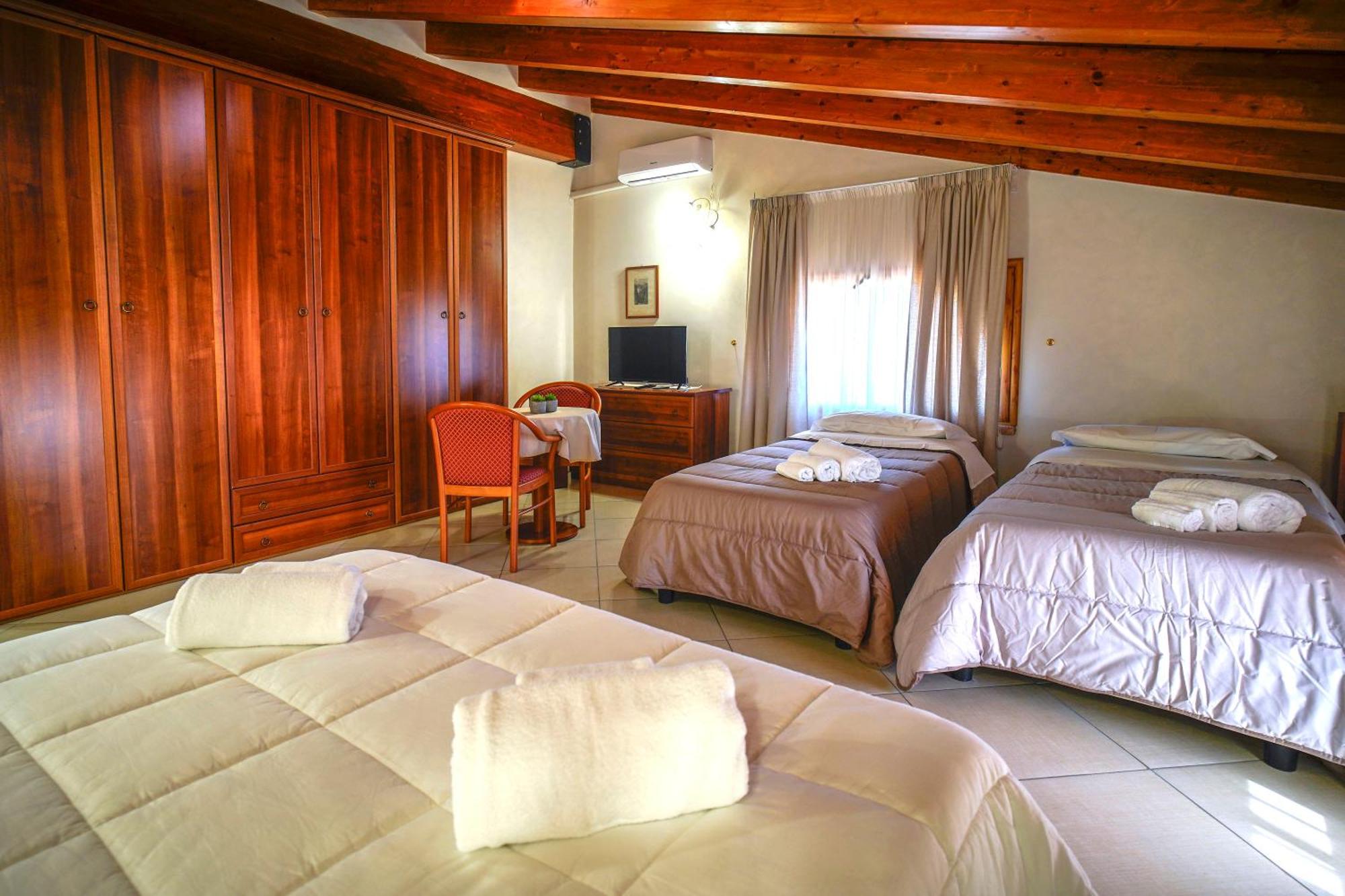 Tenuta Un Posto Al Sole Luxury B&B Rossano Stazione Bagian luar foto